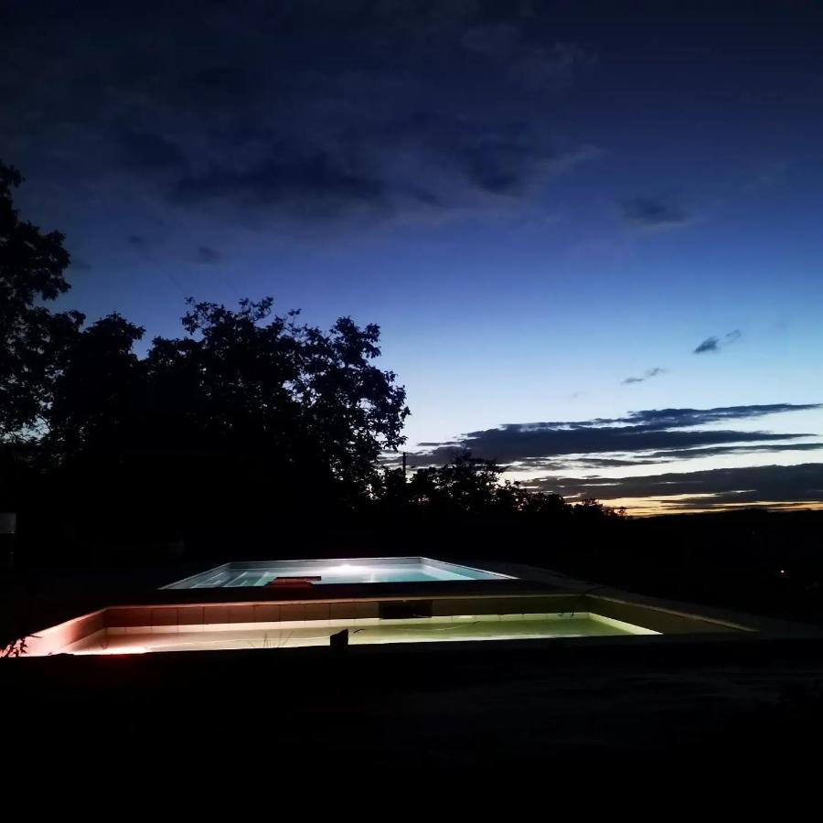 Domaine De Lascaux Bed and Breakfast Montignac-Lascaux Buitenkant foto